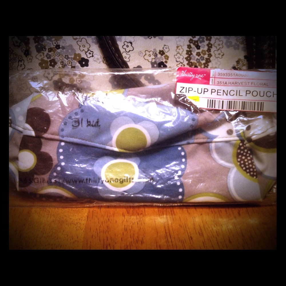 Thirty One pouch